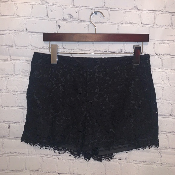Express Pants - Express Black Floral High Waist shorts size 4